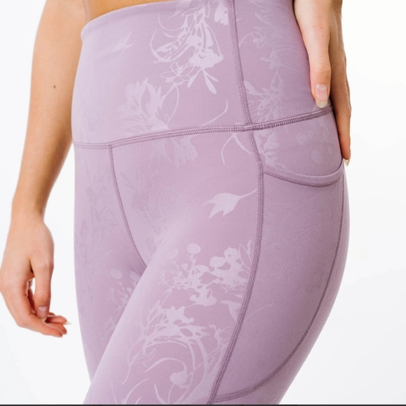 Zyia lilac floral pocket hi-rise capri - Picture 2 of 3